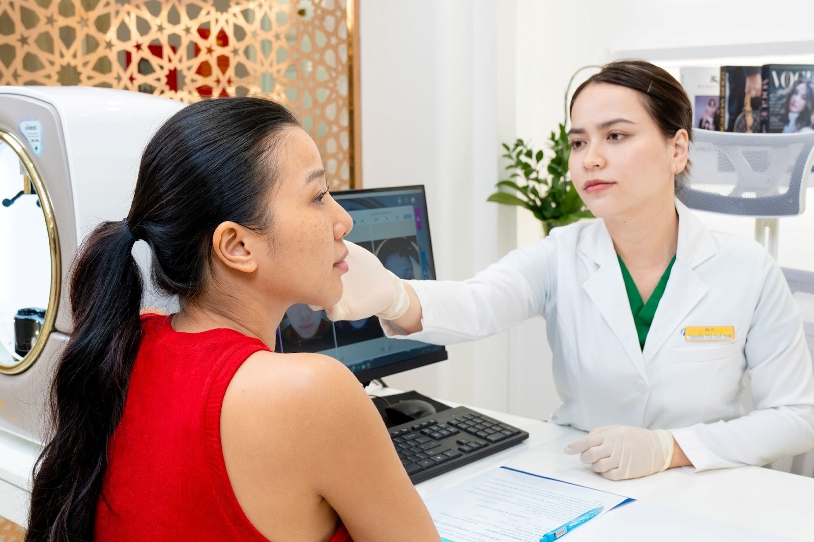 Bác sĩ Huế Anh - tiên phong trong điều trị nám, trẻ hoá da không xâm lấn