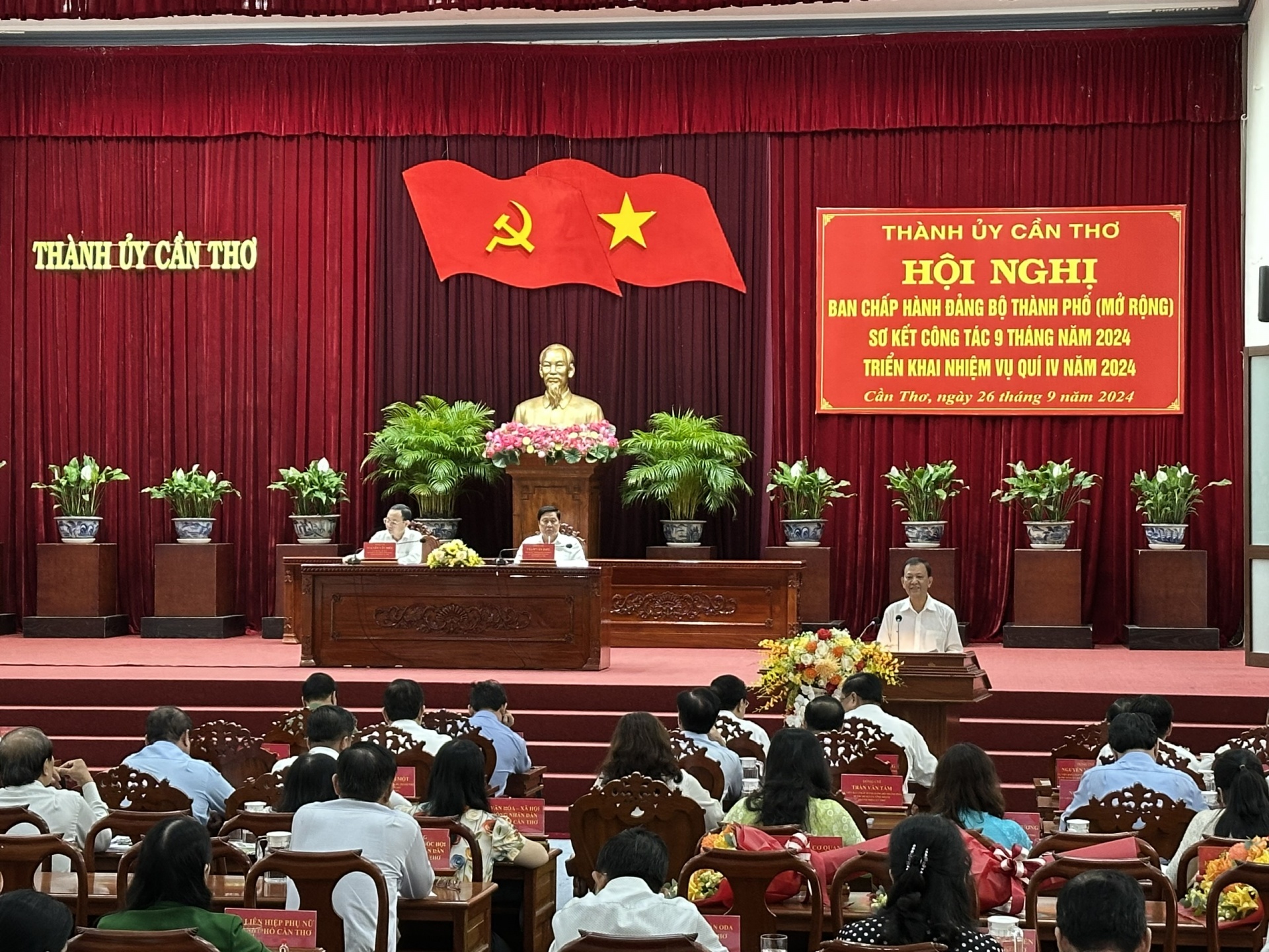 Kinh tế Cần Thơ duy trì tăng trưởng và có nhiều khởi sắc