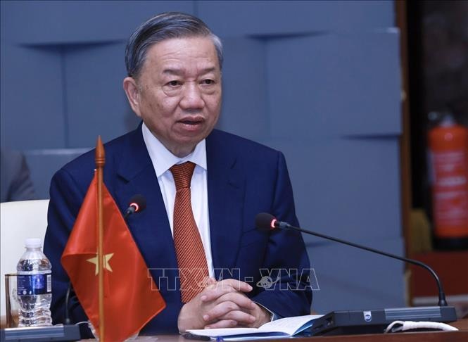Tổng Bí thư, Chủ tịch nước Tô Lâm phát biểu tại cuộc hội đàm với Bí thư thứ nhất Đảng Cộng sản Cuba, Chủ tịch Cuba Miguel Diaz Canel Bermudez Tổng Bí thư, Chủ tịch nước Tô Lâm phát biểu tại cuộc hội đàm với Bí thư thứ nhất Đảng Cộng sản Cuba, Chủ tịch Cuba Miguel Diaz Canel Bermudez