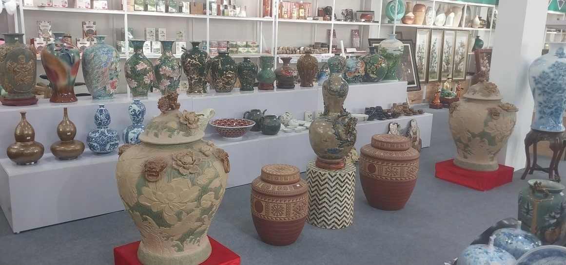 Đa dạng hóa mẫu mã sản phẩm TCMN  để đáp ứng nhu cầu thị hiếu của khách hàng