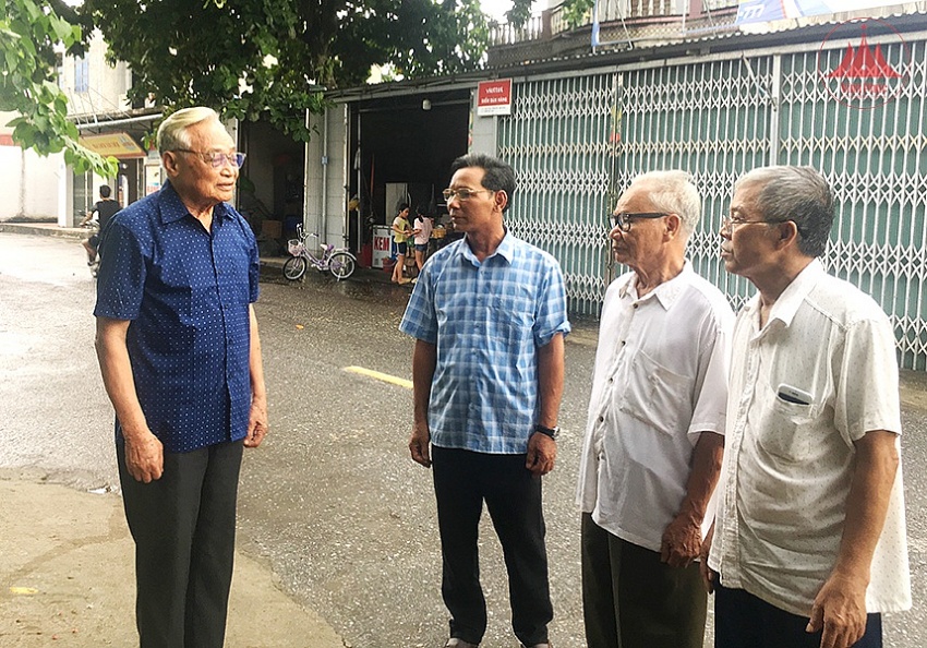 Truyền thông nâng cao vai trò người cao tuổi trong giai đoạn hiện nay Truyền thông nâng cao vai trò người cao tuổi trong giai đoạn hiện nay