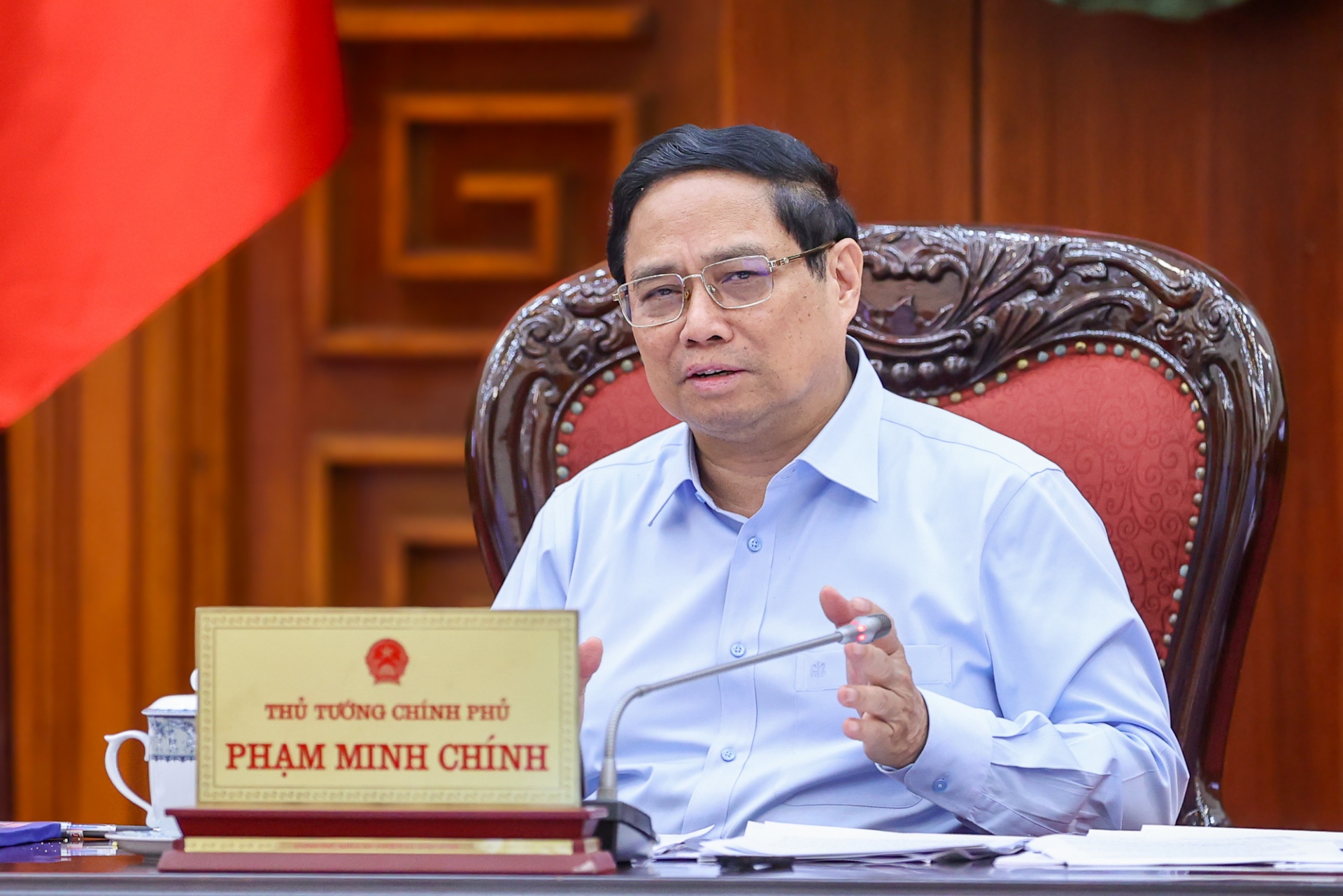 Thủ tướng Chính phủ Phạm Minh Chính nhấn mạnh, cuộc họp nhằm triển khai thực hiện Nghị quyết của Trung ương và Kết luận của Bộ Chính trị về chủ trương đầu tư Dự án đường sắt tốc độ cao trên trục Bắc-Nam - Ảnh: VGP Thủ tướng Chính phủ Phạm Minh Chính nhấn mạnh, cuộc họp nhằm triển khai thực hiện Nghị quyết của Trung ương và Kết luận của Bộ Chính trị về chủ trương đầu tư Dự án đường sắt tốc độ cao trên trục Bắc-Nam - Ảnh: VGP