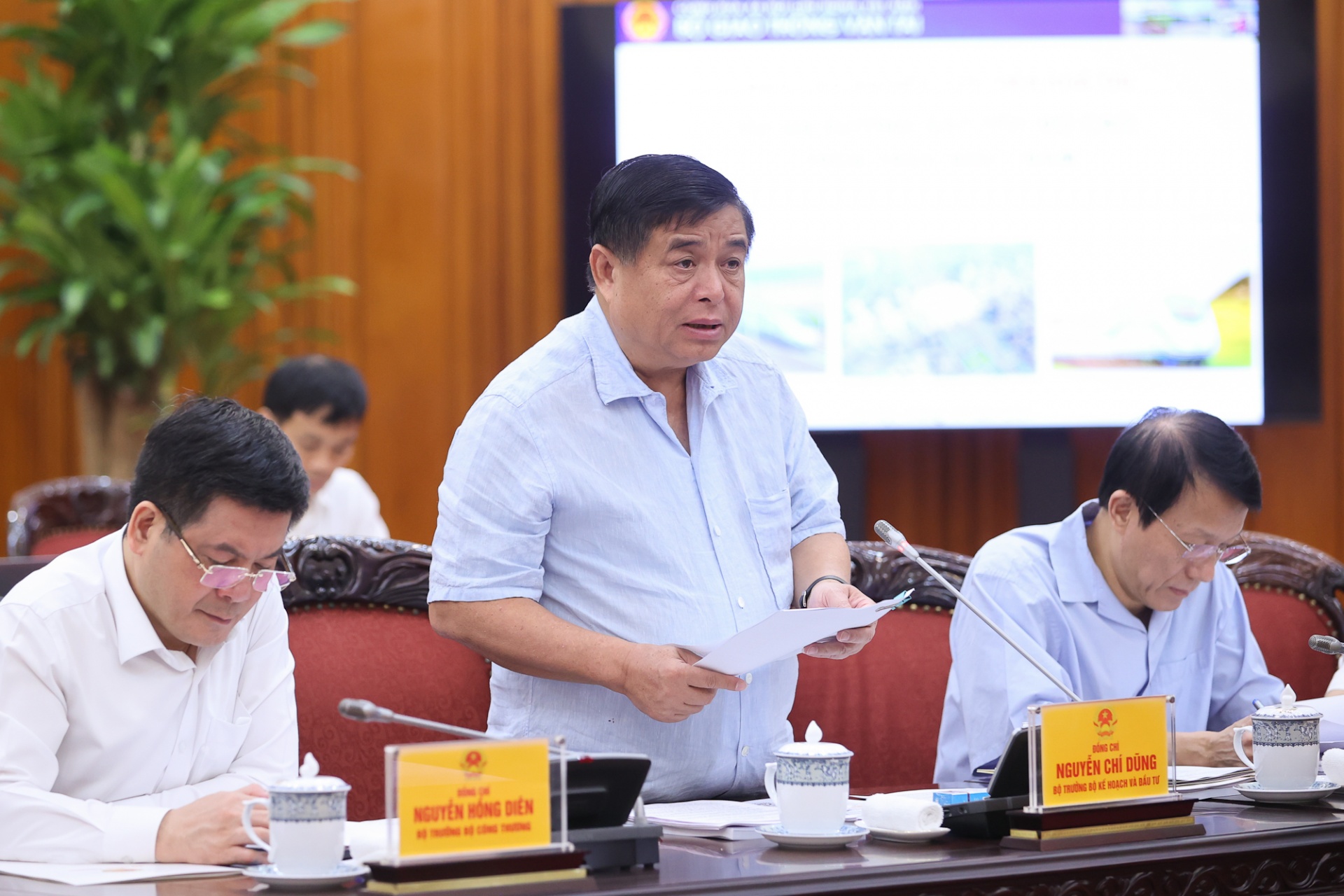 Bộ trưởng Bộ Kế hoạch và Đầu tư Nguyễn Chí Dũng phát biểu tại buổi làm việc - Ảnh: VGP Bộ trưởng Bộ Kế hoạch và Đầu tư Nguyễn Chí Dũng phát biểu tại buổi làm việc - Ảnh: VGP