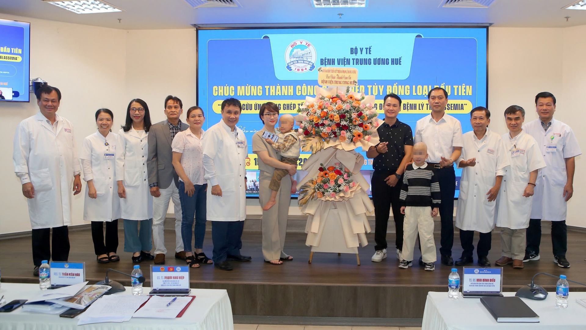 Điều trị thành công hai bệnh nhân tan máu bẩm sinh bằng ghép tủy đồng loại Điều trị thành công hai bệnh nhân tan máu bẩm sinh bằng ghép tủy đồng loại