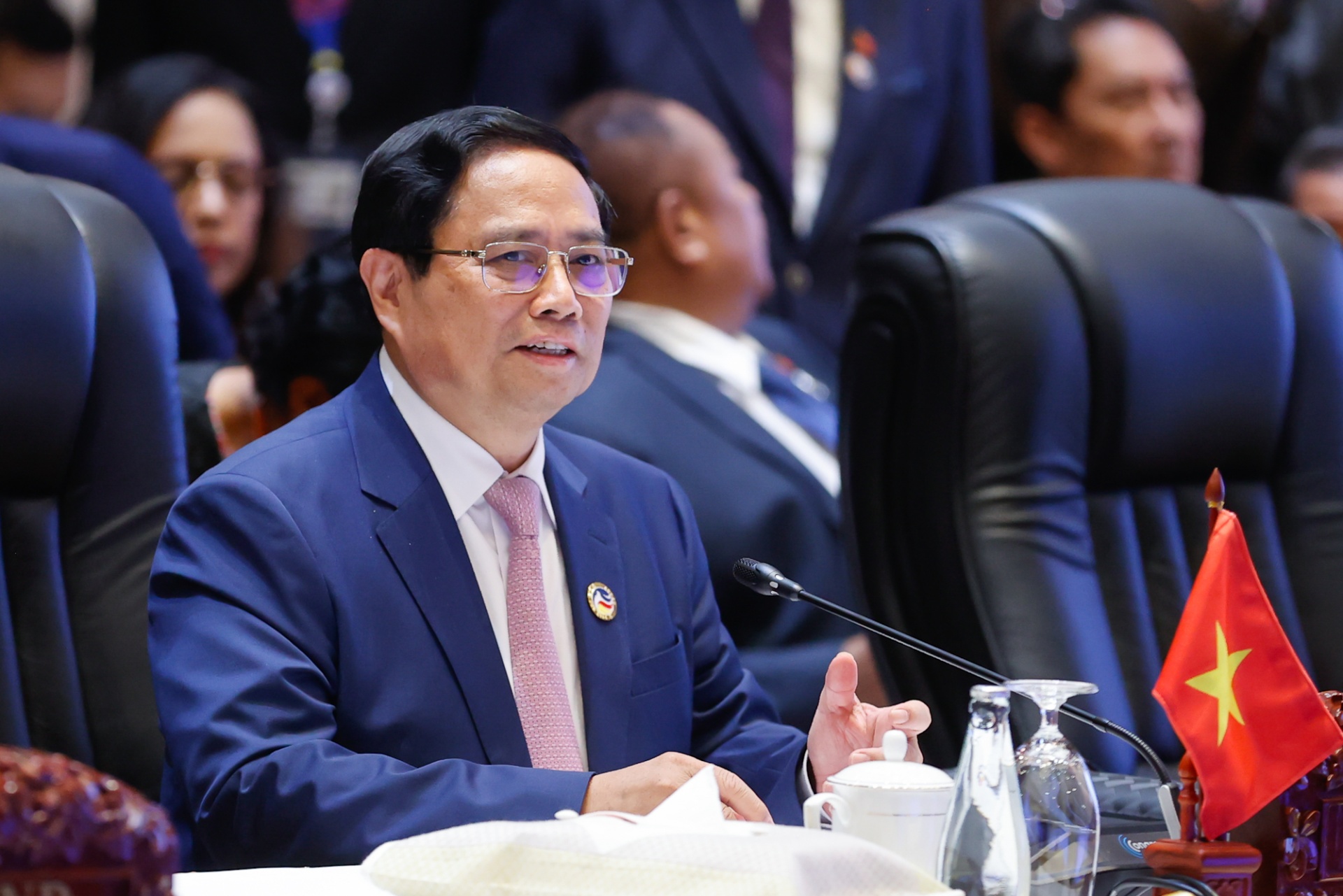 Tại phiên họp toàn thể Hội nghị Cấp cao ASEAN, Thủ tướng Phạm Minh Chính đề nghị ASEAN cần lấy tự cường làm nền tảng để vươn tầm, lấy kết nối làm trọng tâm để bứt phá, và lấy đổi mới sáng tạo làm động lực để tiên phong dẫn dắt - Ảnh: VGP