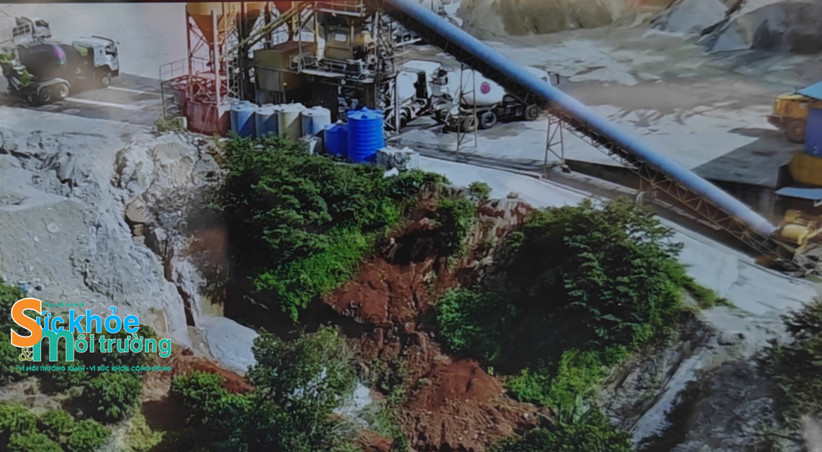 Người dân phản ánh hoạt động của trạm bê tông còn gây bụi bặm Người dân phản ánh hoạt động của trạm bê tông còn gây bụi bặm