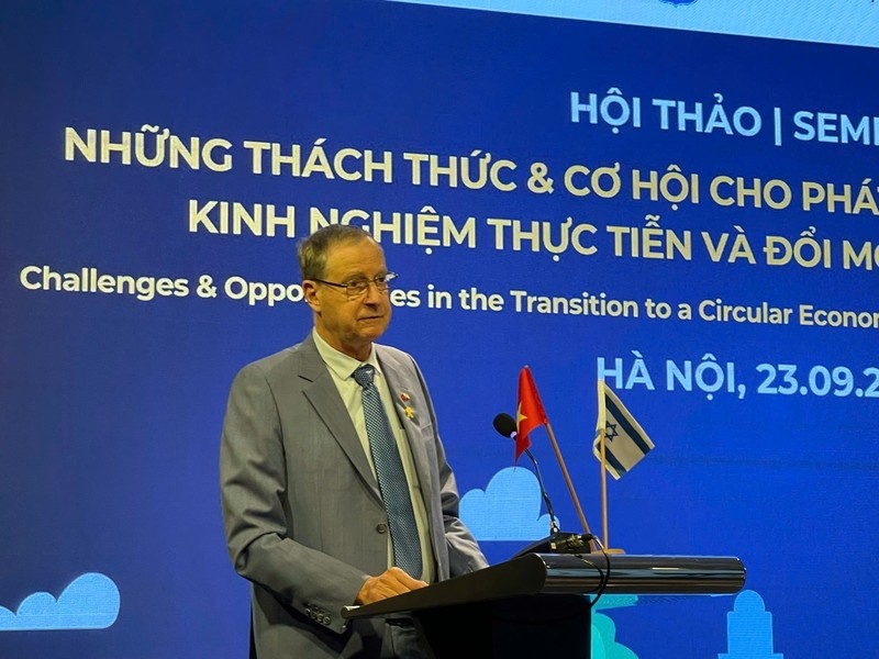 Ông Yaron Mayer - Đại sứ Israel tại Việt Nam. 