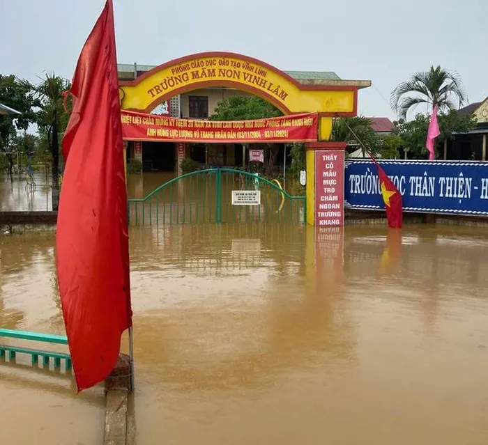 Mưa lũ do ảnh hưởng bão số 6 gây ra nhiều thiệt hại tại Quảng Bình, Quảng Trị