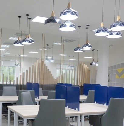 Hotel Academy Việt Nam khai giảng lớp quản trị khách sạn và trao học bổng toàn phần Vet by Ehl