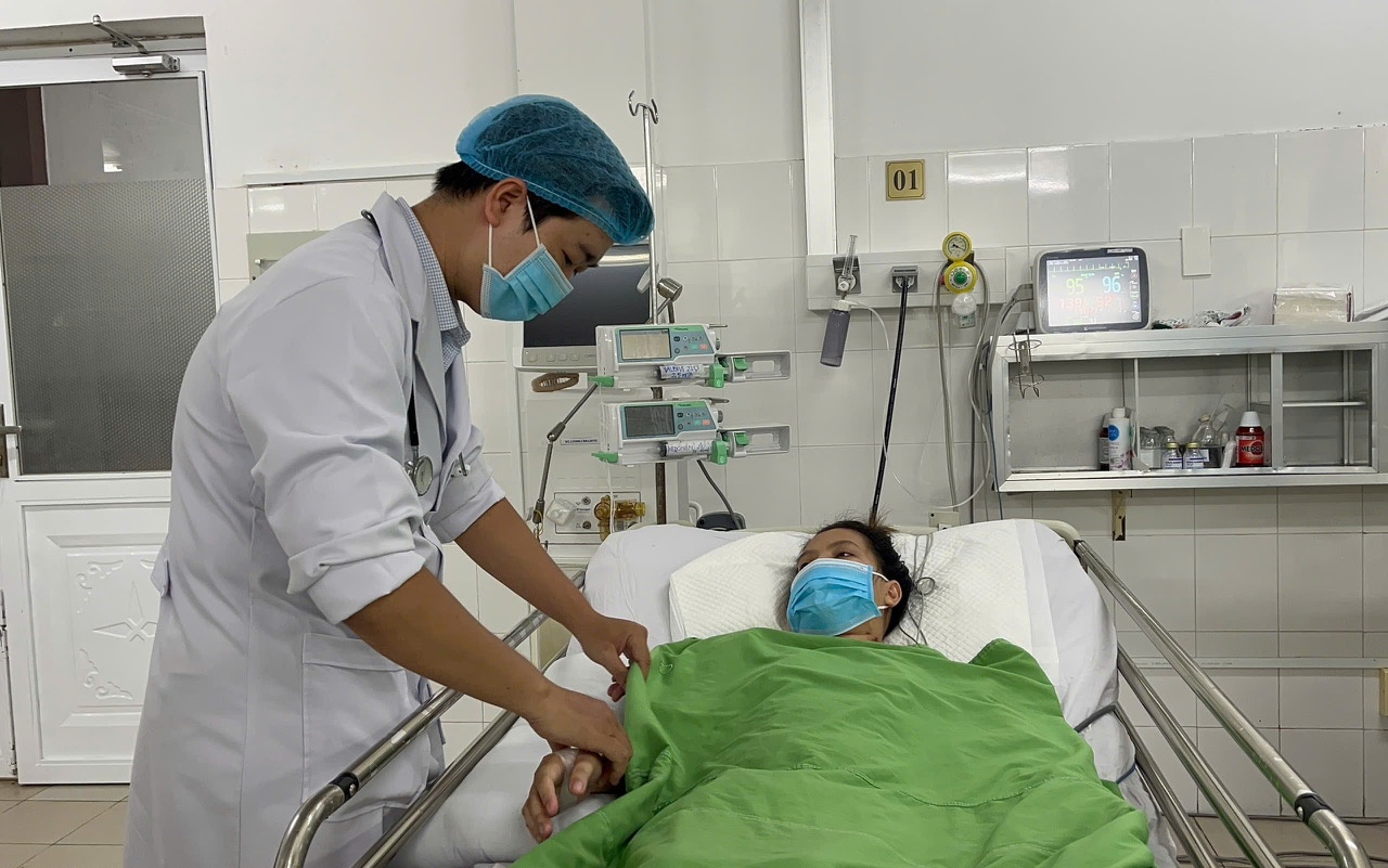 Bệnh viện Đa khoa Trung ương Cần Thơ: Cứu sống bệnh nhân viêm cơ tim bằng kỹ thuật ECMO