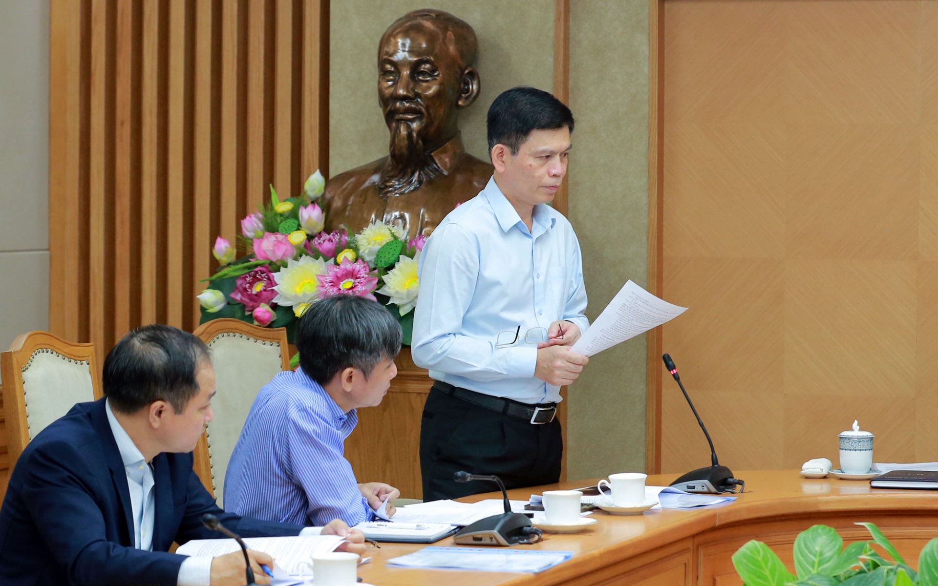 Thứ trưởng Bộ GTVT Lê Anh Tuấn phát biểu tại cuộc làm việc - Ảnh: VGP Thứ trưởng Bộ GTVT Lê Anh Tuấn phát biểu tại cuộc làm việc - Ảnh: VGP