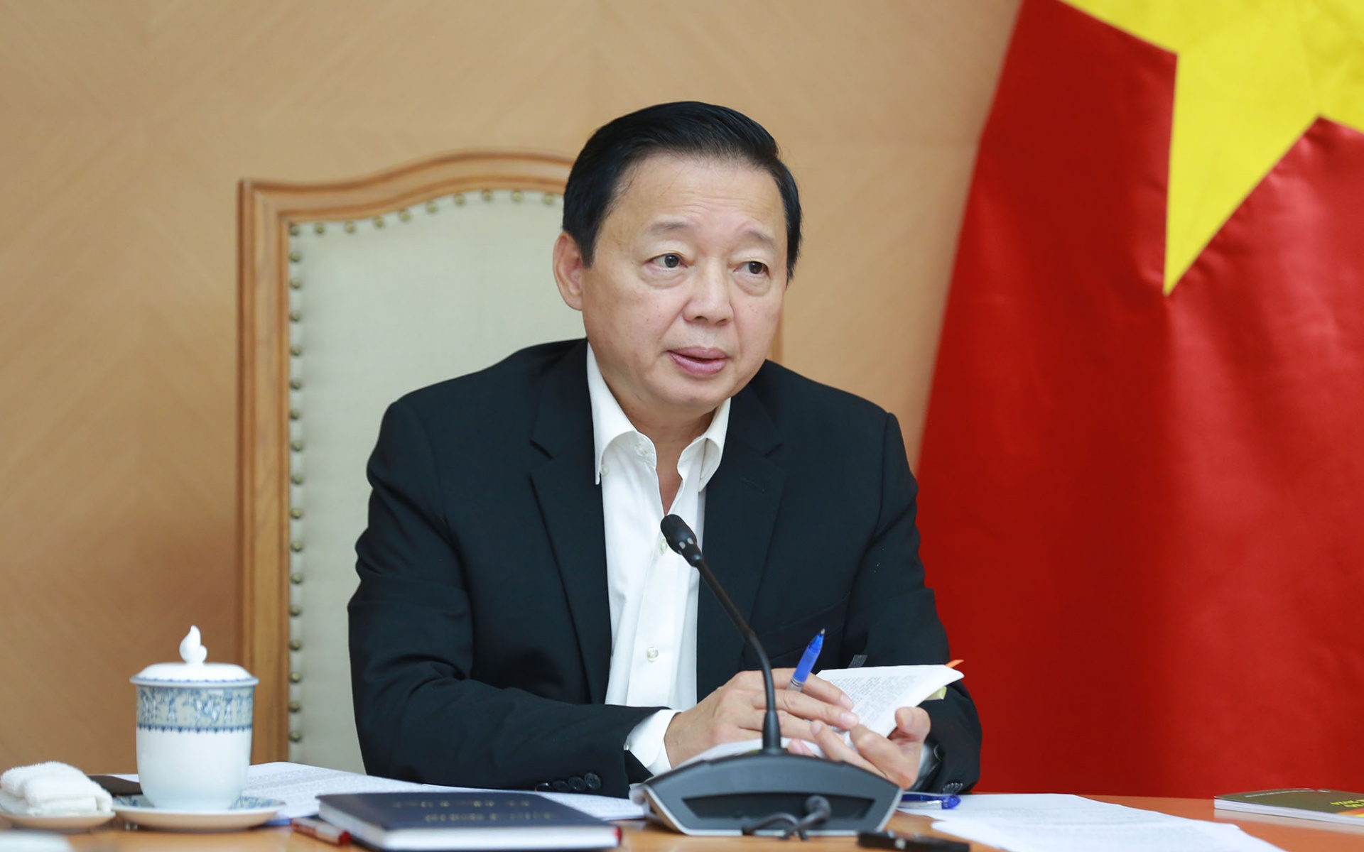 Phó Thủ tướng Trần Hồng Hà yêu cầu cơ quan soạn thảo phải rà soát, bảm đảm thống nhất giữa Luật Đường bộ và Luật Bảo vệ môi trường, và các văn bản pháp luật liên quan - Ảnh: VGP Phó Thủ tướng Trần Hồng Hà yêu cầu cơ quan soạn thảo phải rà soát, bảm đảm thống nhất giữa Luật Đường bộ và Luật Bảo vệ môi trường, và các văn bản pháp luật liên quan - Ảnh: VGP