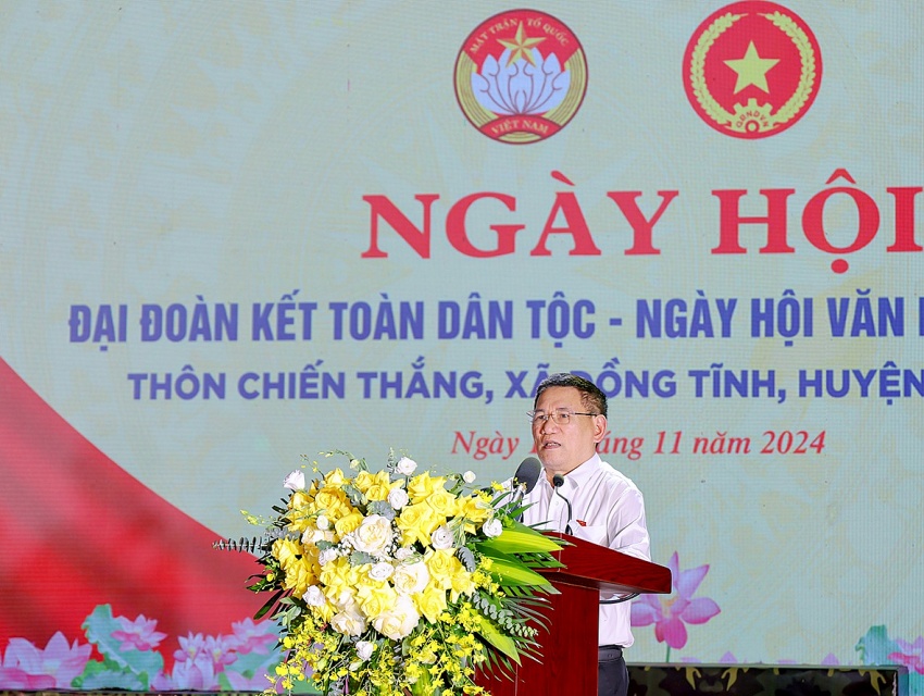 Phó Thủ tướng Chính phủ Hồ Đức Phớc dự Ngày hội Đại đoàn kết toàn dân tộc tại thôn Chiến Thắng (Vĩnh Phúc))