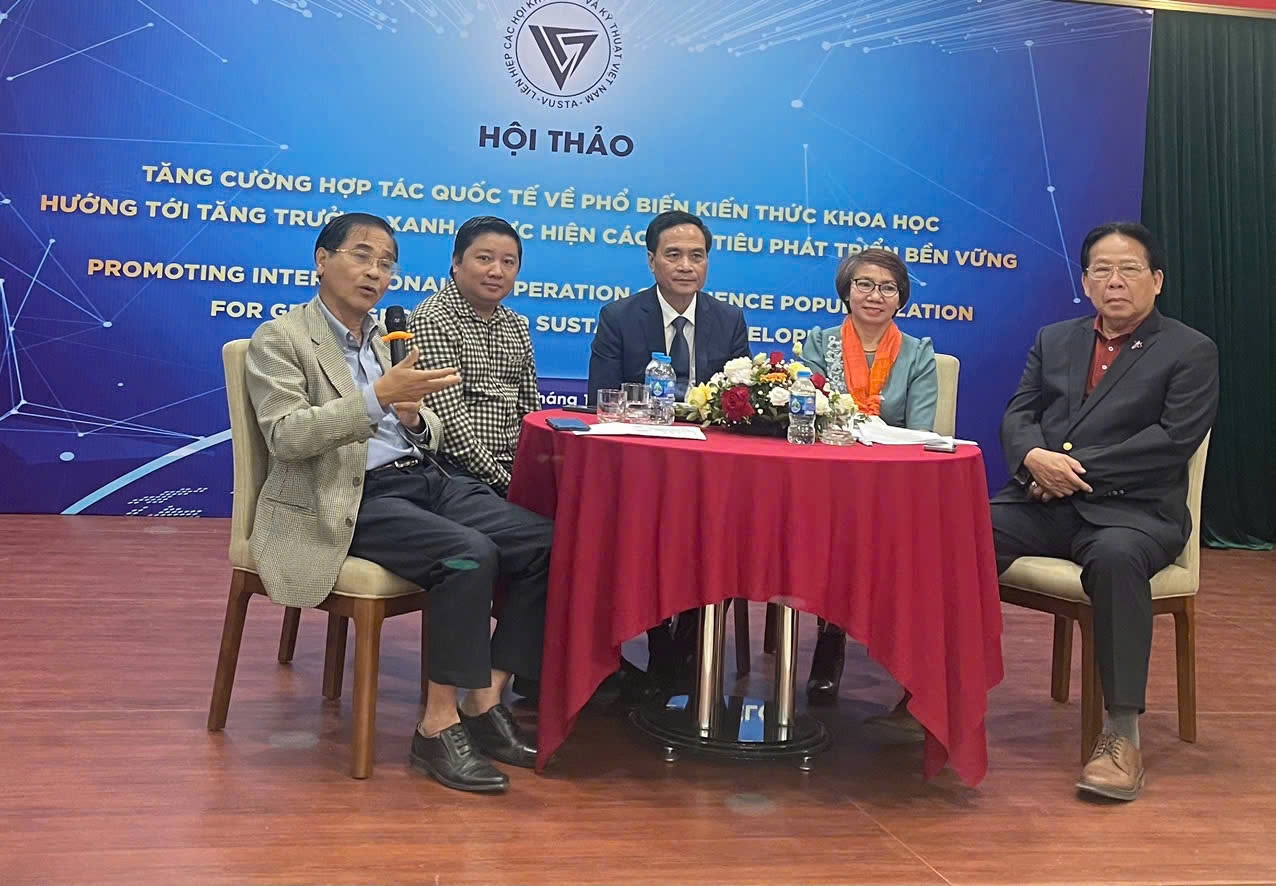 Các diễn giả tham dự Phiên thảo luận bàn tròn.14:48/-strong/-heart:>:o:-((:-h Xem trước khi gửiThả Files vào đây để xem lại trước khi gửi Các diễn giả tham dự Phiên thảo luận bàn tròn.14:48/-strong/-heart:>:o:-((:-h Xem trước khi gửiThả Files vào đây để xem lại trước khi gửi