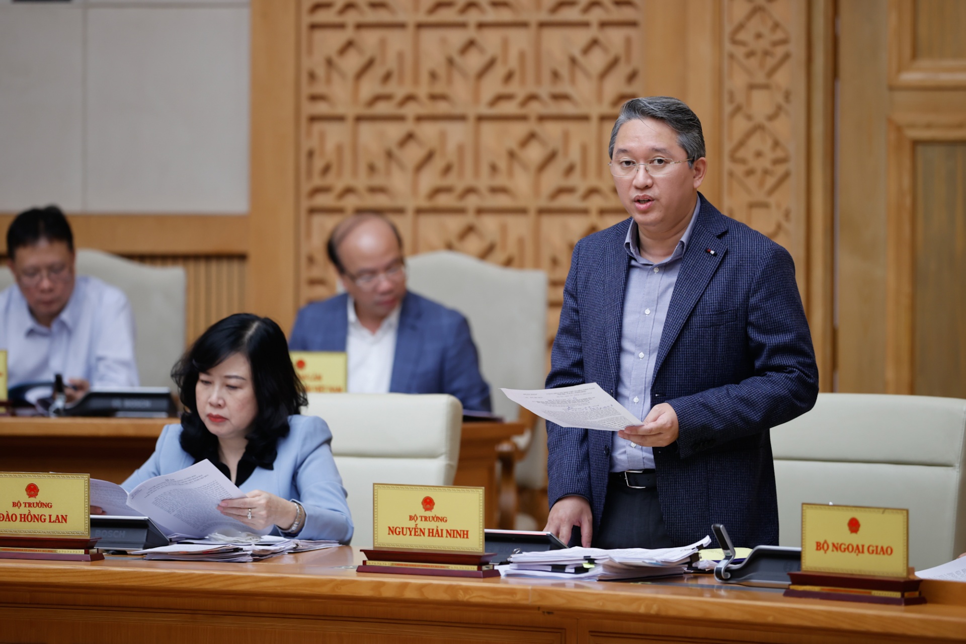  Bộ trưởng Bộ Tư pháp Nguyễn Hải Ninh phát biểu - Ảnh: VGP