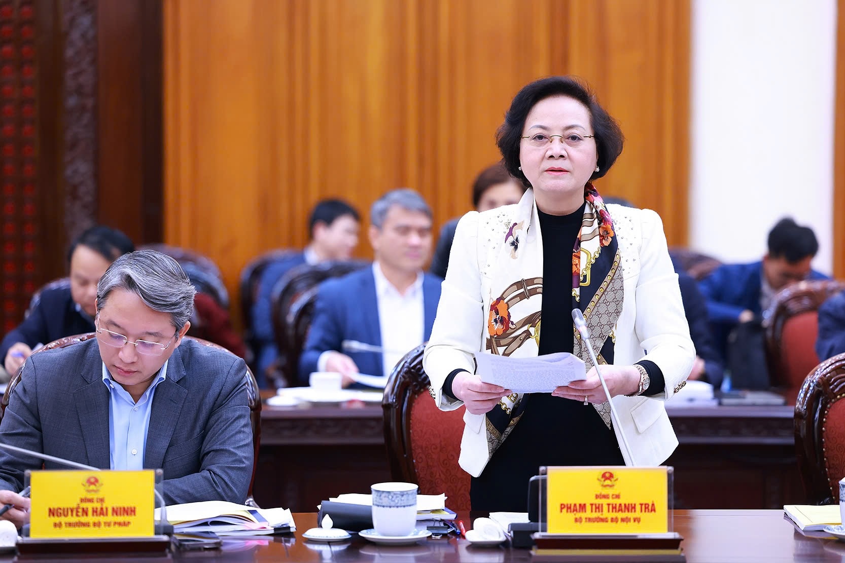   Bộ trưởng Bộ Nội vụ Phạm Thị Thanh Trà phát biểu tại phiên họp - Ảnh: VGP