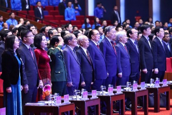 tong bi thu to lam luon dat thanh nien o vi tri trung tam trong nhieu van de lon cua dat nuoc
