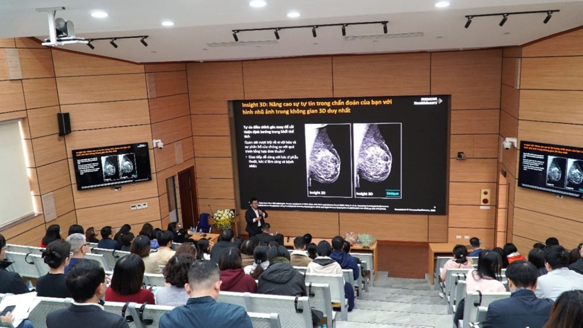 Công nghệ tiên tiến chẩn đoán ung thư vú lần đầu tiên có ở Việt Nam Công nghệ tiên tiến chẩn đoán ung thư vú lần đầu tiên có ở Việt Nam