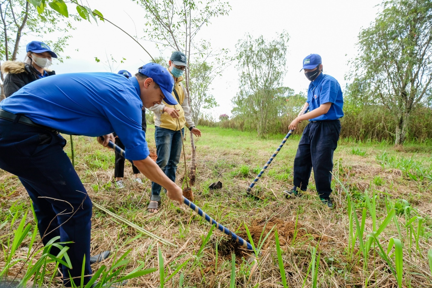 Bảo vệ môi trường là trách nhiệm của mỗi chúng ta góp phần xây dựng và phát triển đất nước.