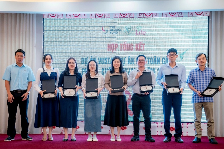 Mô hình C2P tăng cường hiệu quả triển khai Dự án VUSTA – Quỹ toàn cầu phòng chống HIV/AIDS Mô hình C2P tăng cường hiệu quả triển khai Dự án VUSTA – Quỹ toàn cầu phòng chống HIV/AIDS