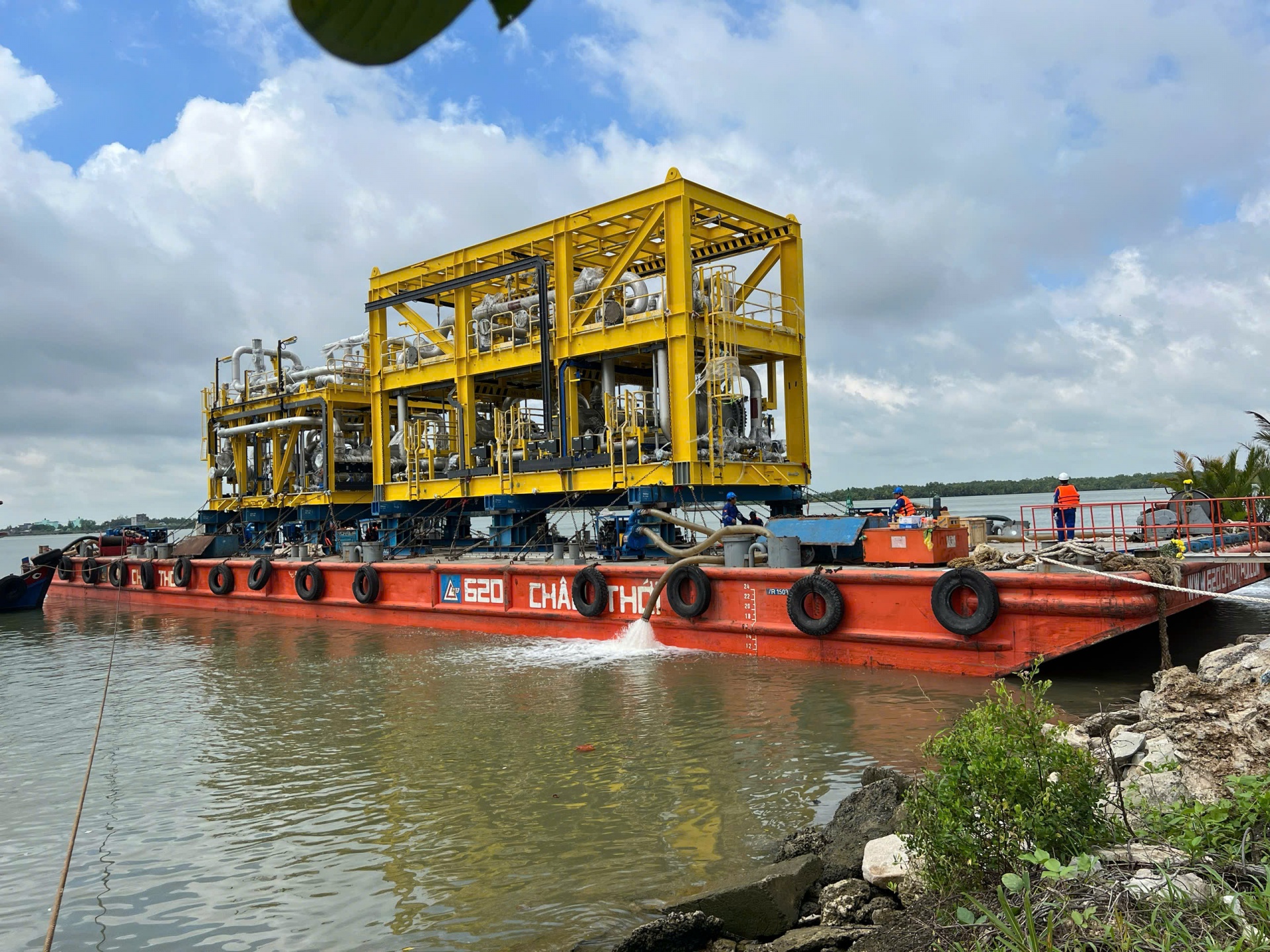 Công ty cổ phần bê tông 620 Châu Thới: Năng động, tiêu biểu trong lĩnh vực xây dựng cơ sở hạ tầng ngành giao thông vận tải