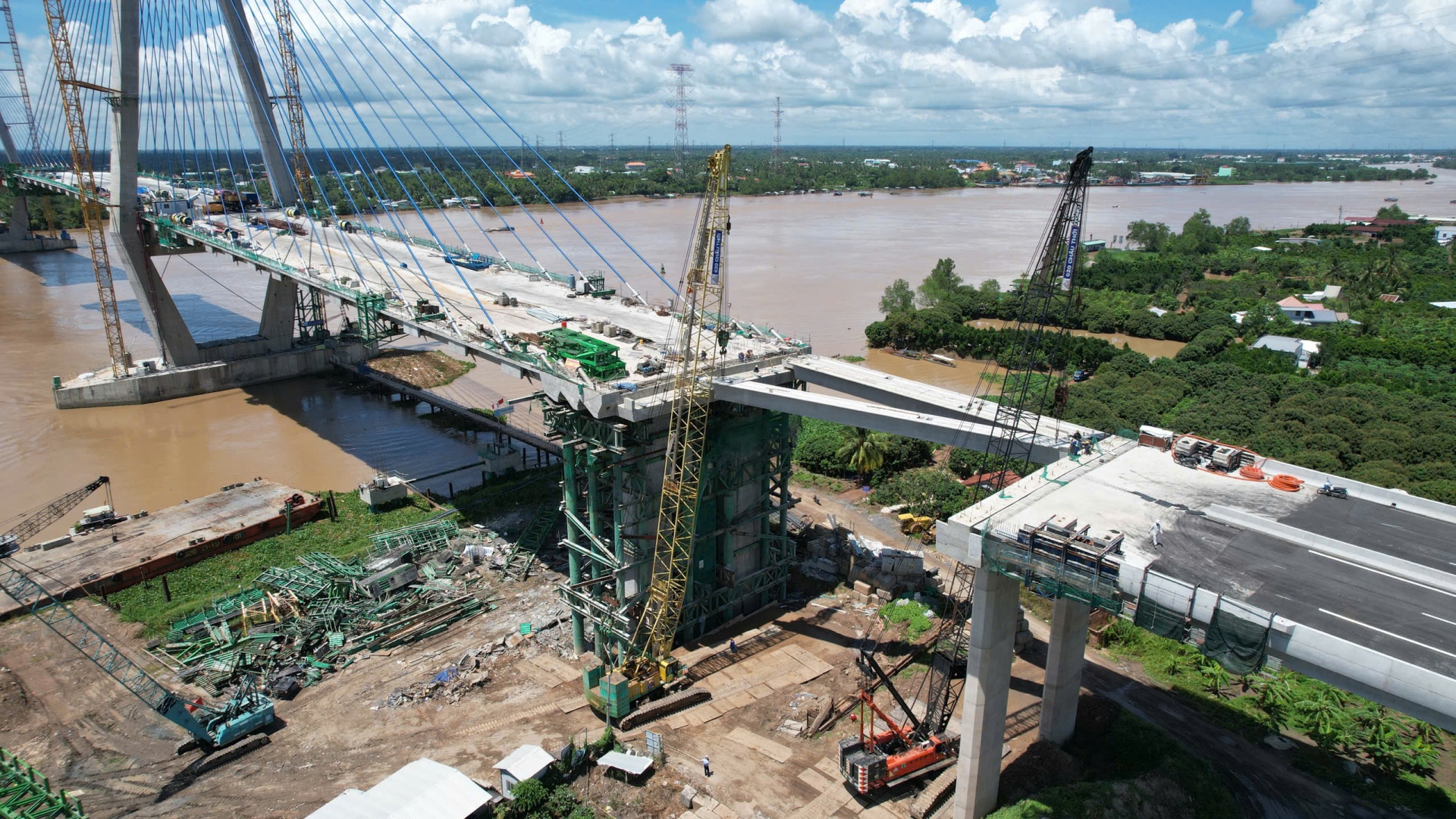 Công ty cổ phần bê tông 620 Châu Thới: Năng động, tiêu biểu trong lĩnh vực xây dựng cơ sở hạ tầng ngành giao thông vận tải