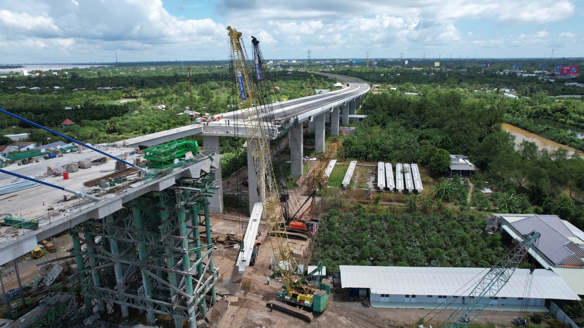 Công ty cổ phần bê tông 620 Châu Thới: Năng động, tiêu biểu trong lĩnh vực xây dựng cơ sở hạ tầng ngành giao thông vận tải