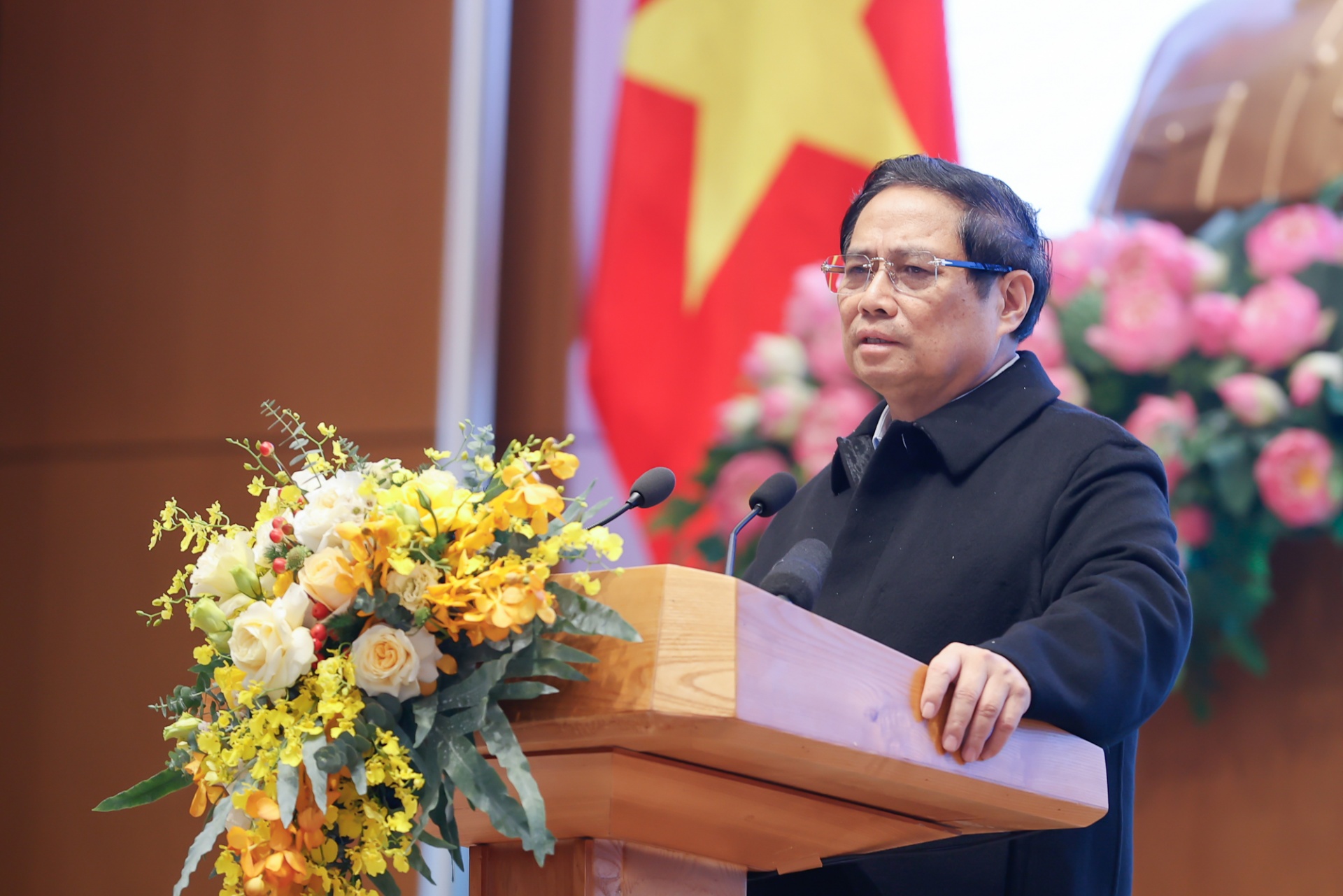 Thủ tướng nhấn mạnh 9 vấn đề quan trọng mà các chủ thể liên quan cần tiếp tục quan tâm trong thời gian tới để thúc đẩy nông nghiệp sinh thái, nông thôn hiện đại, nông dân văn minh - Ảnh: VGP Thủ tướng nhấn mạnh 9 vấn đề quan trọng mà các chủ thể liên quan cần tiếp tục quan tâm trong thời gian tới để thúc đẩy nông nghiệp sinh thái, nông thôn hiện đại, nông dân văn minh - Ảnh: VGP