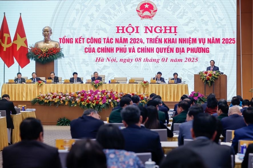   Thủ tướng nêu rõ, năm 2025 là năm cuối của Kế hoạch 5 năm 2021 - 2025, chúng ta phải rà soát các chỉ tiêu, nhiệm vụ của cả 5 năm để phát huy, làm tốt hơn với những chỉ tiêu đã đạt và vượt - Ảnh: VGP