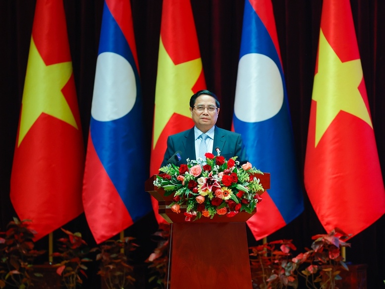 Thủ tướng cho rằng, kinh doanh có thể có lúc được, lúc chưa được, song ngoài tính toán lợi nhuận thì điều quan trọng là tất cả vì sự phát triển chung của cả hai đất nước, mang lại lợi ích chiến lược, lâu dài, cốt lõi của hai nước là giữ vững độc lập, chủ quyền, nhân dân ngày càng hạnh phúc, ấm no - Ảnh: VGP Thủ tướng cho rằng, kinh doanh có thể có lúc được, lúc chưa được, song ngoài tính toán lợi nhuận thì điều quan trọng là tất cả vì sự phát triển chung của cả hai đất nước, mang lại lợi ích chiến lược, lâu dài, cốt lõi của hai nước là giữ vững độc lập, chủ quyền, nhân dân ngày càng hạnh phúc, ấm no - Ảnh: VGP