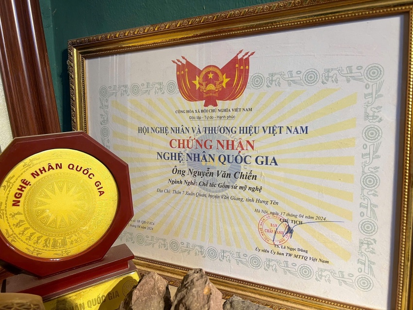 Đất Thạch Thố và men Thiên Hà tạo nên Tinh hoa Gốm Việt Đất Thạch Thố và men Thiên Hà tạo nên Tinh hoa Gốm Việt