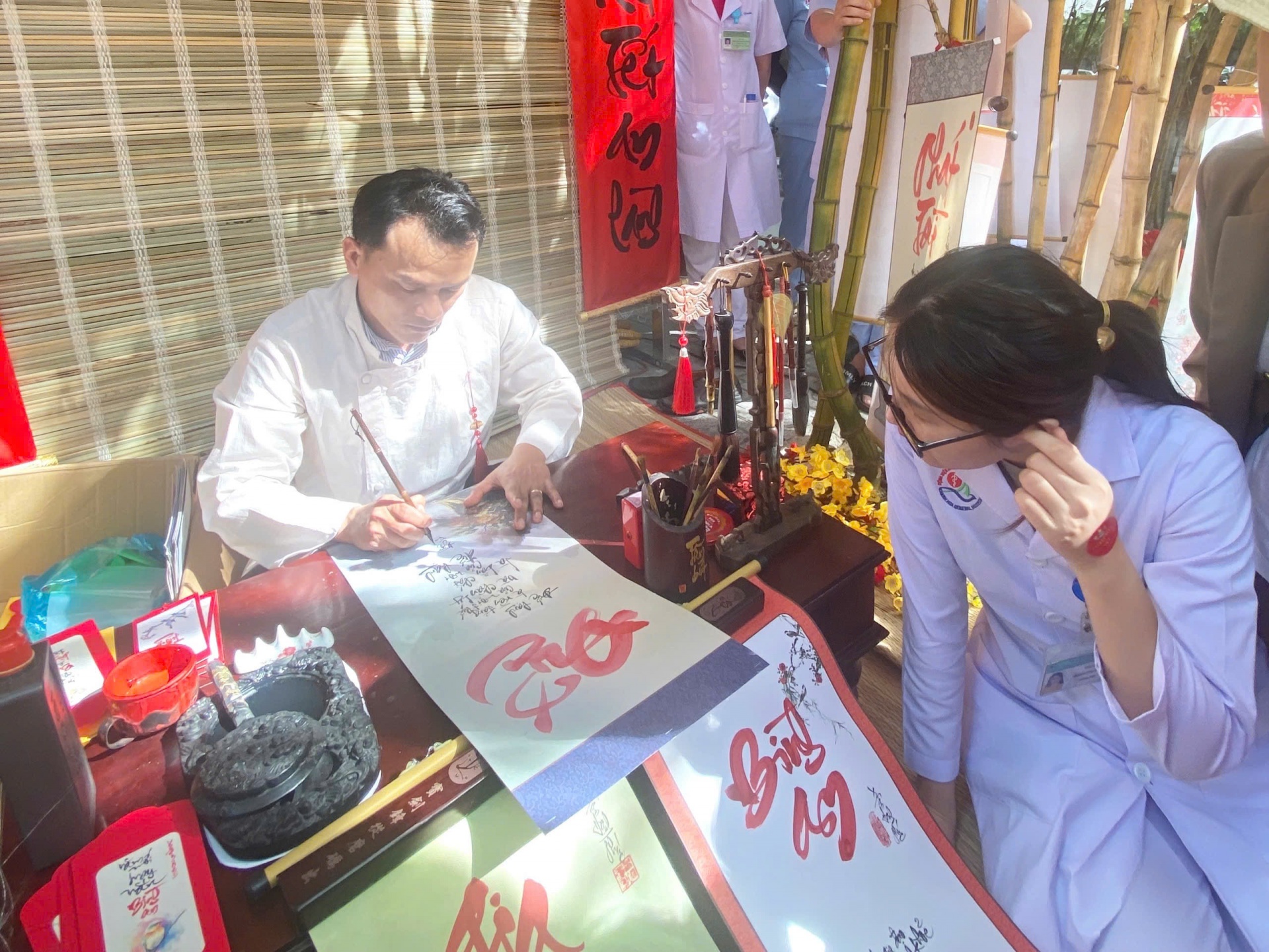 Hội Chợ “Tết sum vầy - Xuân ơn Đảng” tại BVĐK tỉnh Khánh Hoà