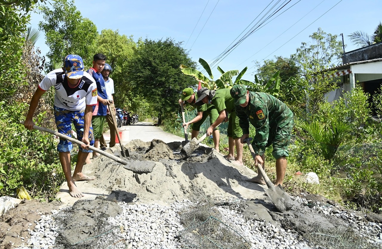 Bạc Liêu: Nhiều hoạt động thiết thực tại Tết quân dân 2025