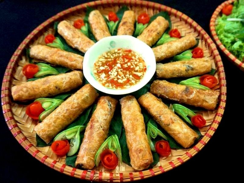 Mâm cỗ ngày Tết miền Bắc