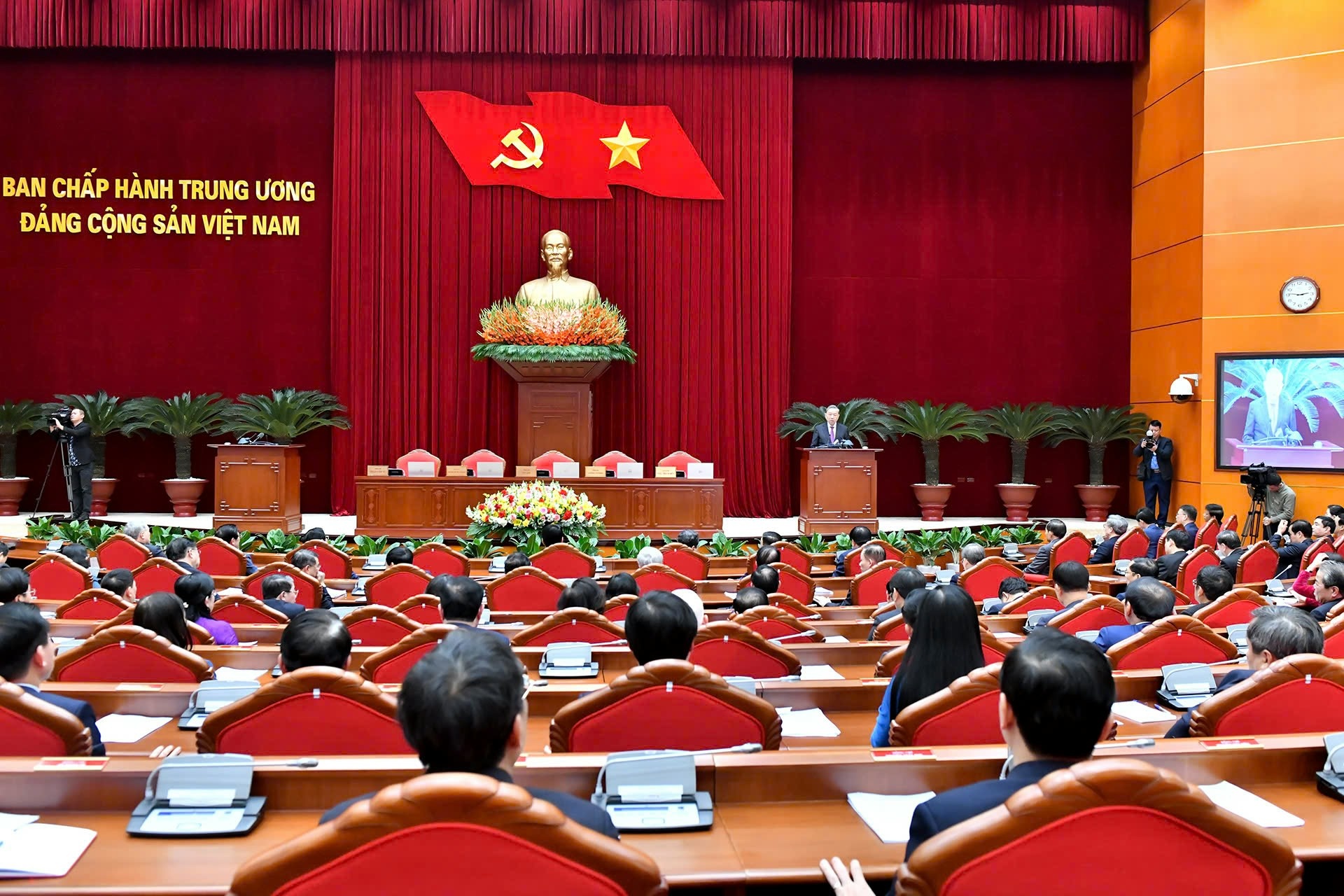   Tổng Bí thư Tô Lâm nhấn mạnh, Hội nghị Trung ương đã thành công tốt đẹp; những nội dung được Trung ương thông qua cần sớm được triển khai thực hiện - Ảnh: VGP