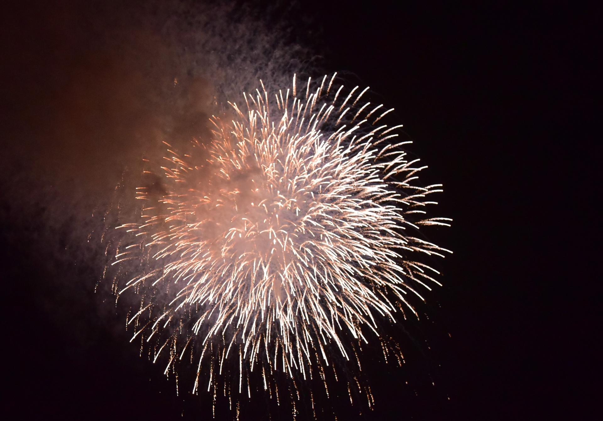 Người dân Cần Thơ tưng bừng đón Giao thừa Xuân Ất Tỵ 2025