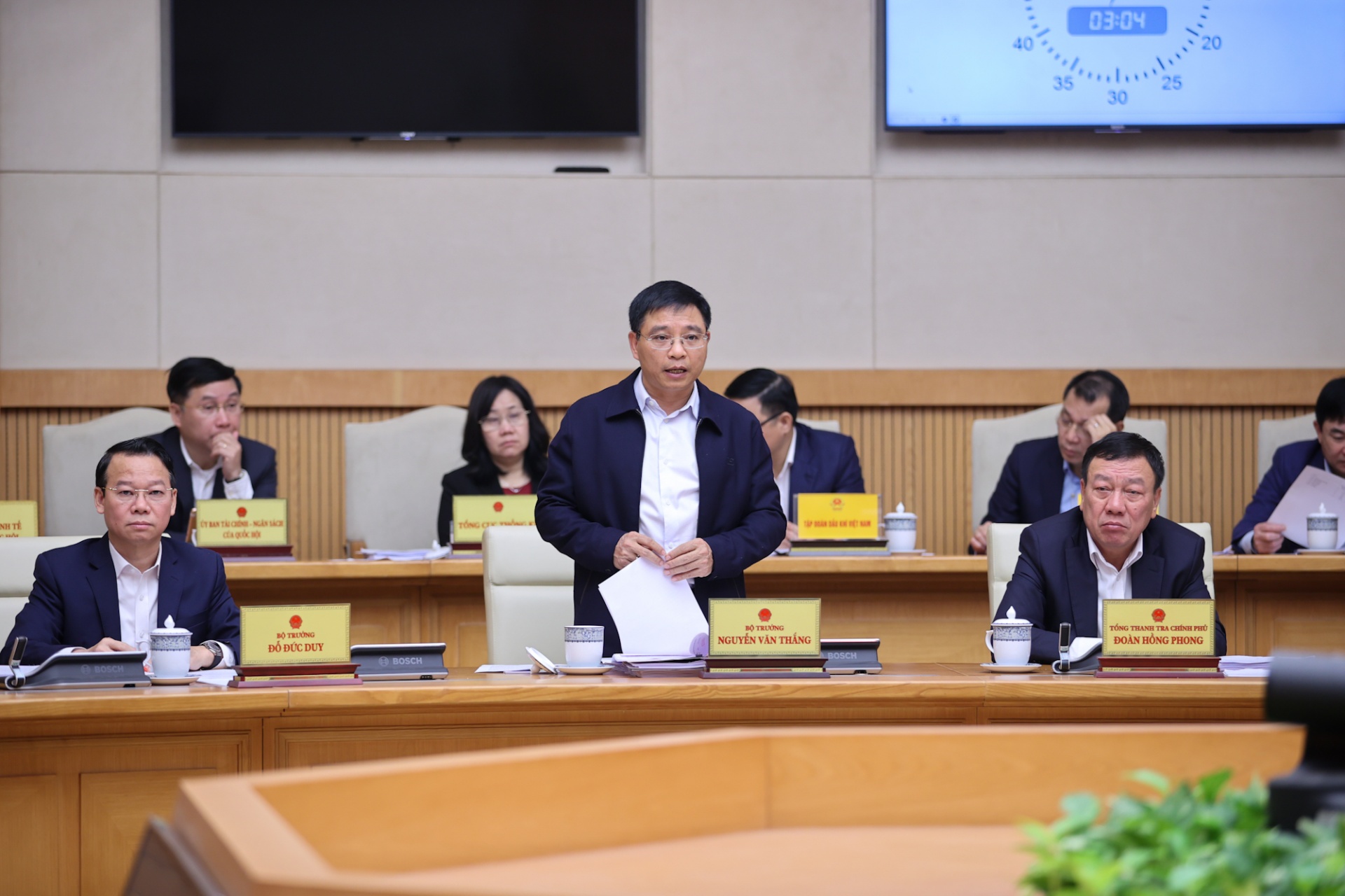 Bộ trưởng Bộ Tài chính Nguyễn Văn Thắng phát biểu tại phiên họp - Ảnh: VGP Bộ trưởng Bộ Tài chính Nguyễn Văn Thắng phát biểu tại phiên họp - Ảnh: VGP