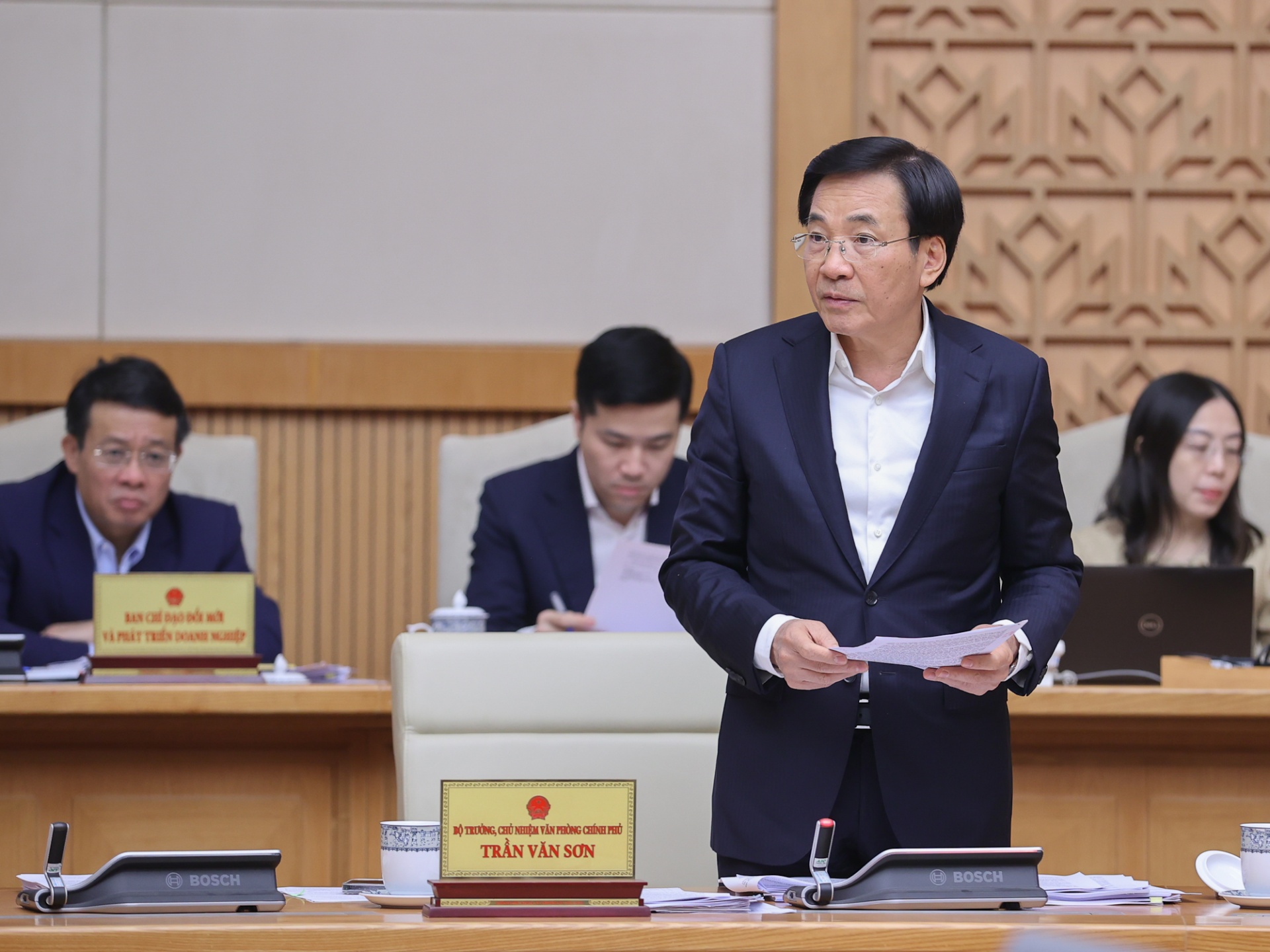 Bộ trưởng, Chủ nhiệm VPCP Trần Văn Sơn phát biểu tại phiên họp - Ảnh: VGP Bộ trưởng, Chủ nhiệm VPCP Trần Văn Sơn phát biểu tại phiên họp - Ảnh: VGP