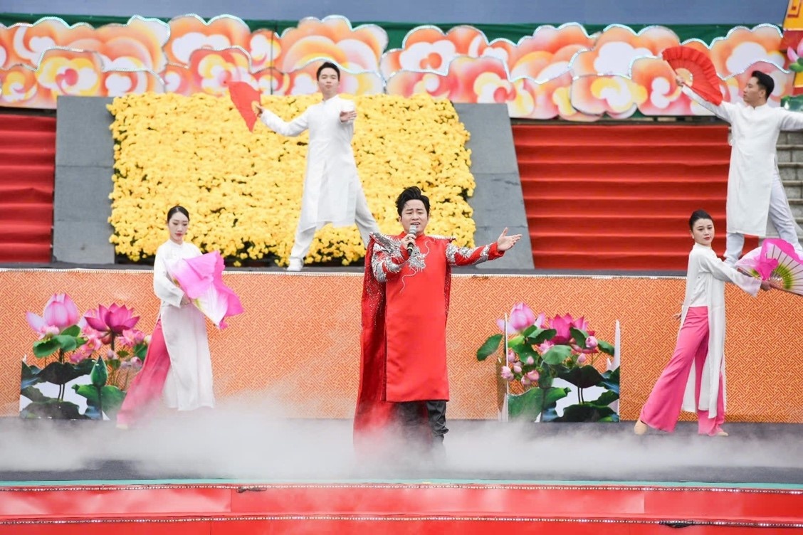 Bắc Giang: Tưng bừng khai hội Xuân Tây Yên Tử năm 2025 Bắc Giang: Tưng bừng khai hội Xuân Tây Yên Tử năm 2025