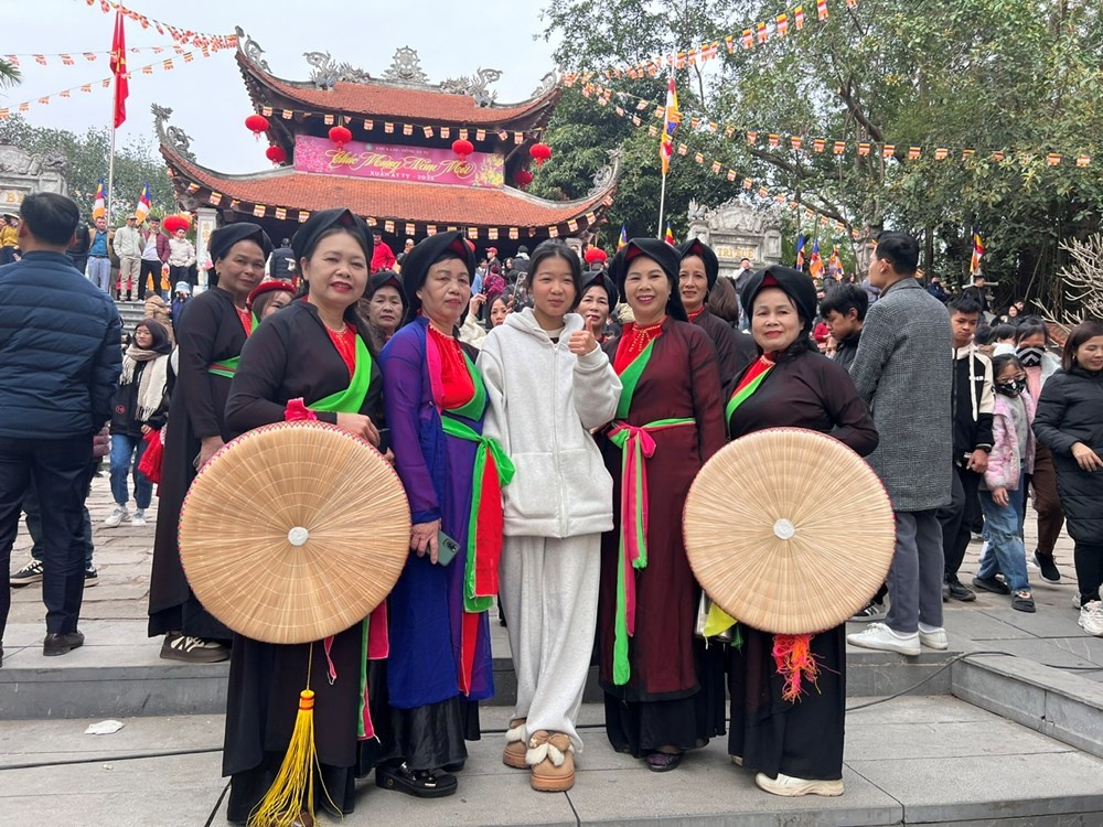 Bắc Ninh: Hội Lim đón hàng nghìn du khách nô nức trẩy hội đầu Xuân