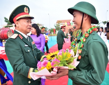 cac dia phuong dong bang song cuu long to chuc giao nhan quan dat 100 chi tieu