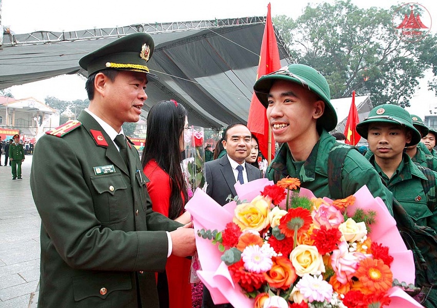 Vĩnh Phúc: Hơn 2000 tân binh lên đường nhập ngũ trong khí thế sôi nổi đầu xuân mới 2025
