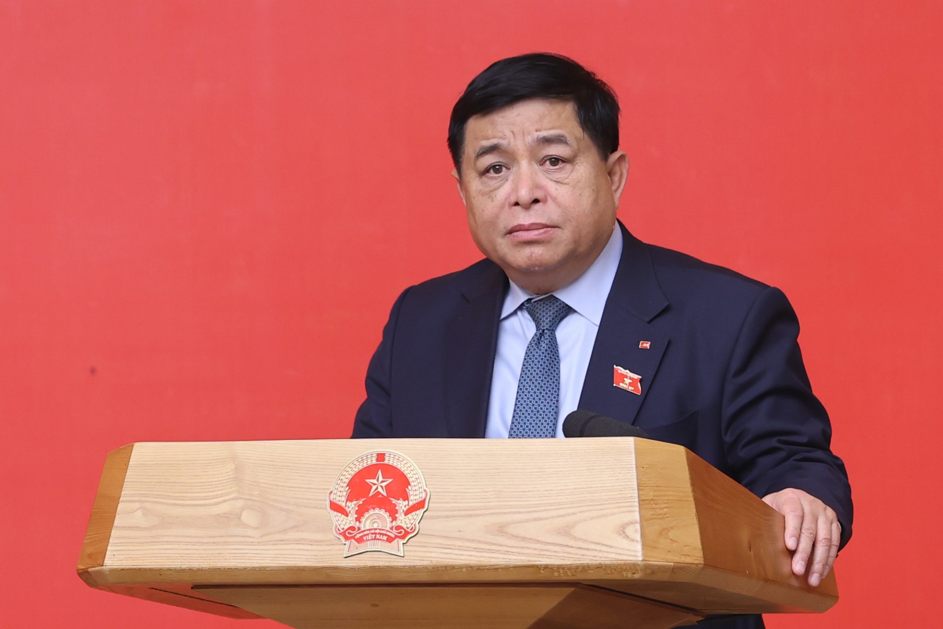   Phó Thủ tướng Nguyễn Chí Dũng phát biểu thay mặt các đồng chí thành viên Chính phủ vừa được bổ nhiệm - Ảnh: VGP