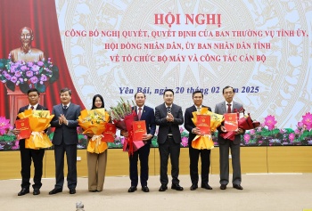 yen bai cong bo nghi quyet cua hoi dong nhan dan tinh ve viec thanh lap moi cac co quan chuyen mon truc thuoc uy ban nhan dan tinh