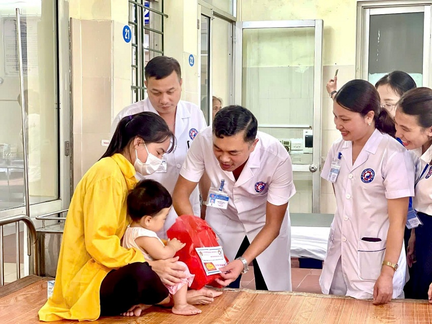 HẠT GIỐNG ĐỎ NẢY MẦM XANH HẠT GIỐNG ĐỎ NẢY MẦM XANH