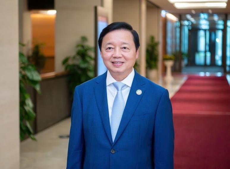 Phó Thủ tướng Chính phủ Trần Hồng Hà, ủy viên Ban Thường vụ Đảng ủy Chính phủ. Phó Thủ tướng Chính phủ Trần Hồng Hà, ủy viên Ban Thường vụ Đảng ủy Chính phủ.