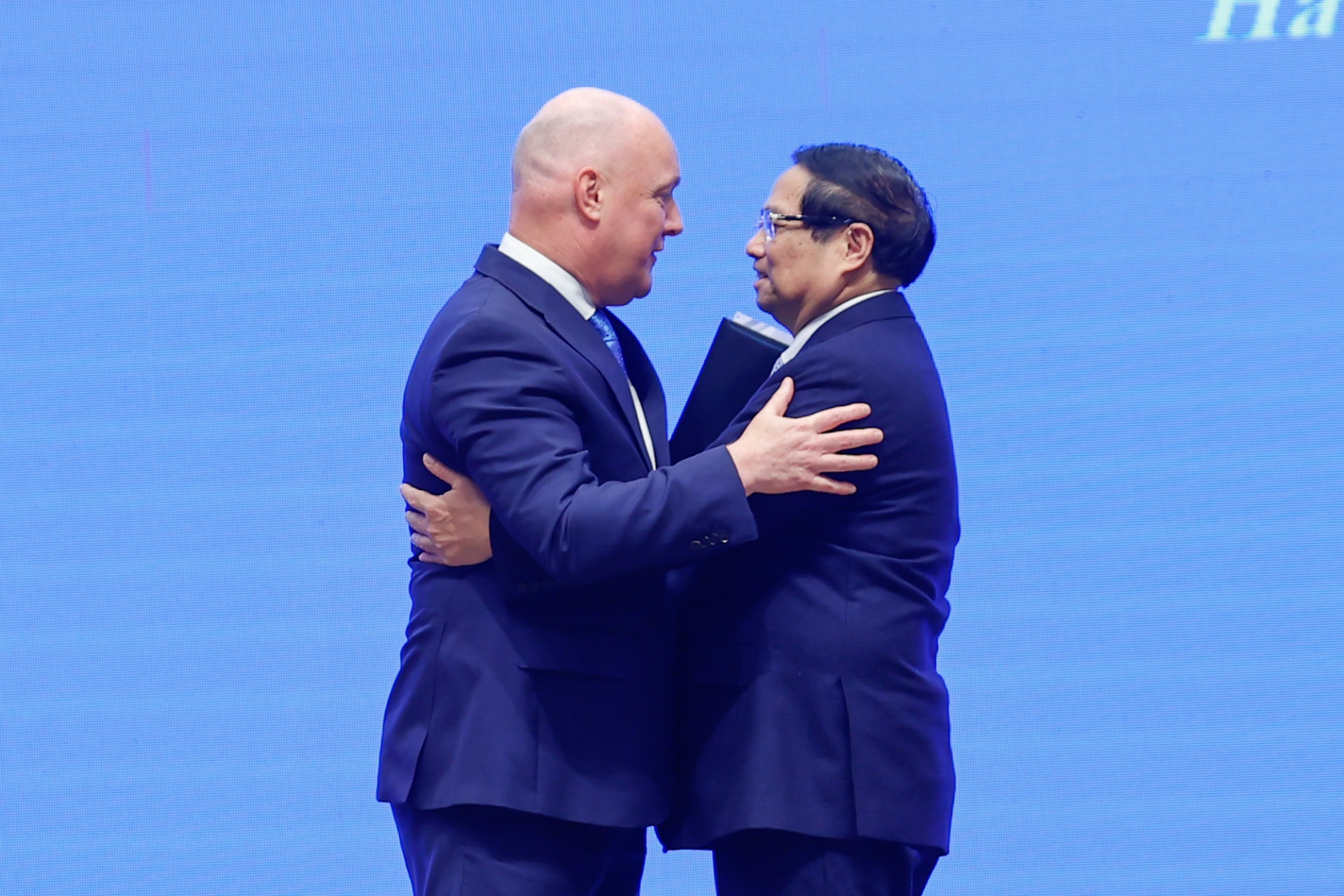   Thủ tướng Christopher Luxon khẳng định New Zealand đang trở nên thân thiết với Việt Nam, ASEAN hơn bao giờ hết và mong muốn thúc đẩy gắn kết giữa nhân dân hai nước - Ảnh: VGP