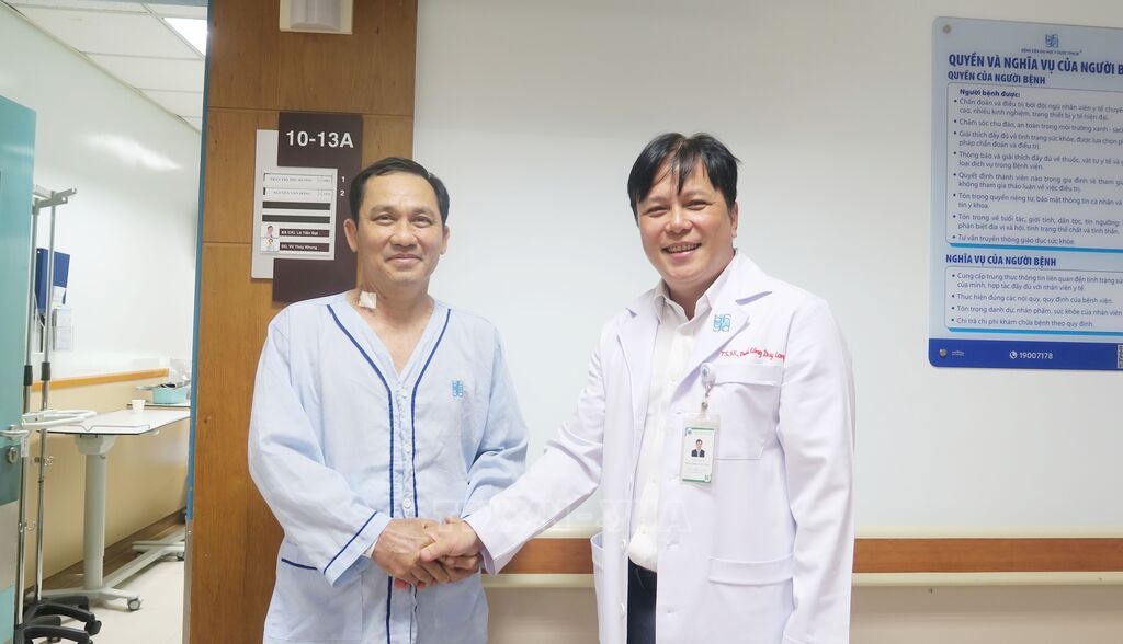 Người tiên phong chia tách lá gan để nhân đôi sự sống