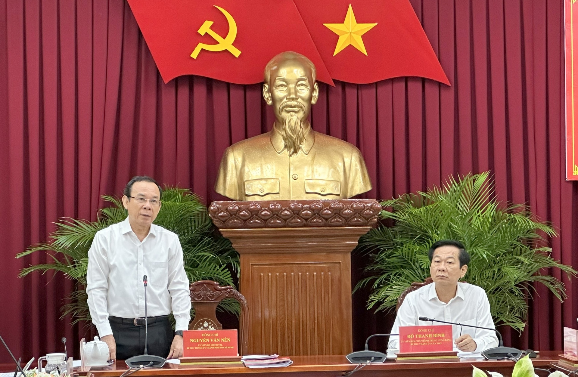 Đoàn kiểm tra của Bộ Chính trị làm việc với Thành ủy Cần Thơ