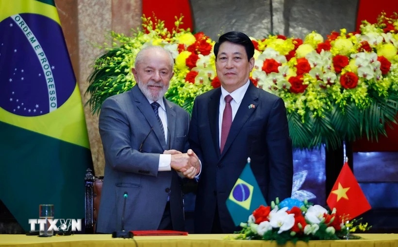 Chủ tịch nước Lương Cường và Tổng thống Cộng hòa Liên bang Brazil Luiz Inácio Lula da Silva gặp gỡ phóng viên các cơ quan thông tấn, báo chí. (Ảnh: TTXVN)